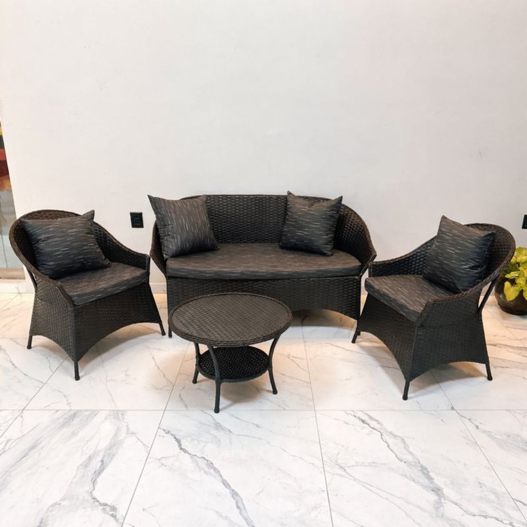 2 Conjunto Esplendor em fibra sintética com sofá 2 lugares, cadeiras e mesa de centro da Iguatu Móveis