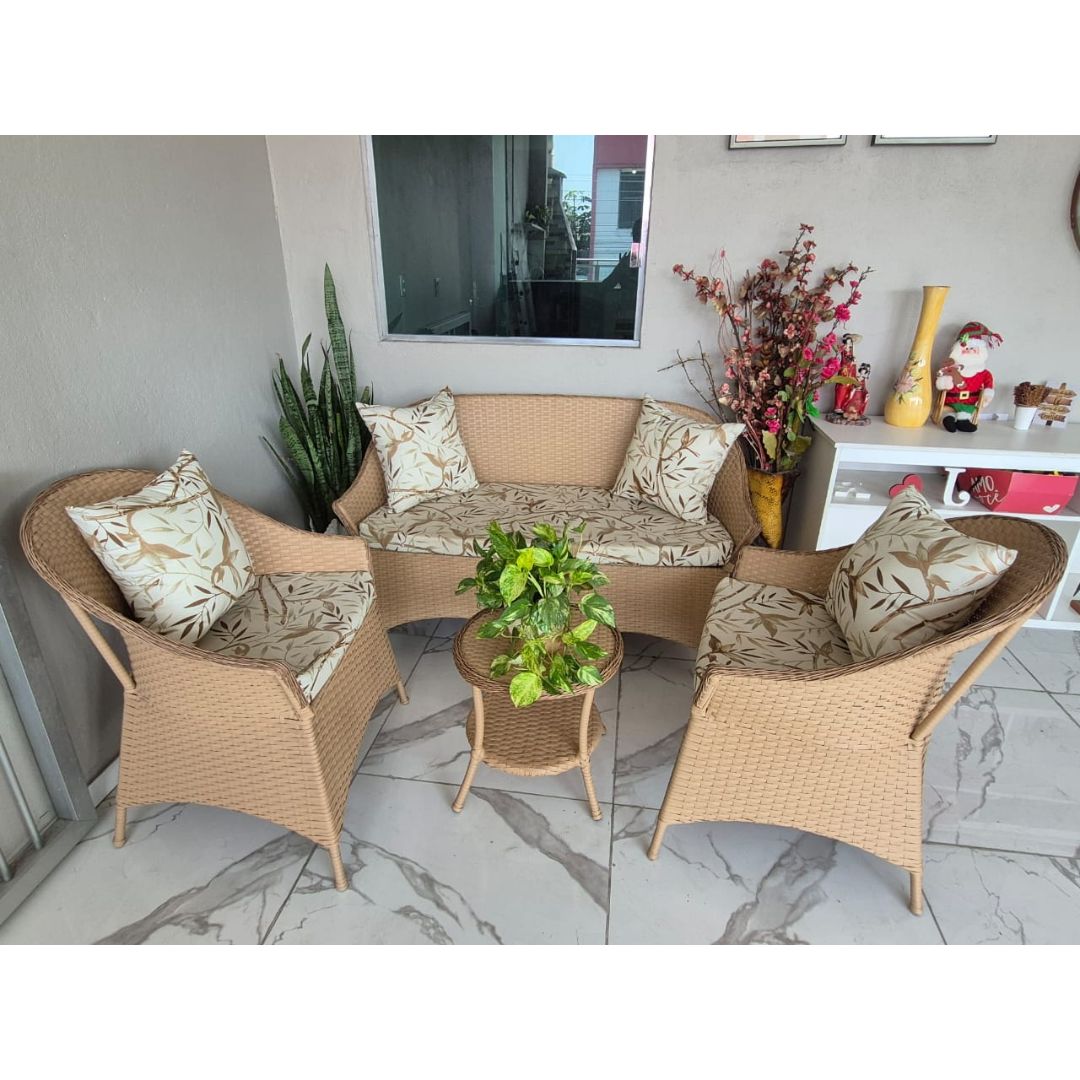 3 Conjunto Esplendor em fibra sintética com sofá 2 lugares, cadeiras e mesa de centro da Iguatu Móveis