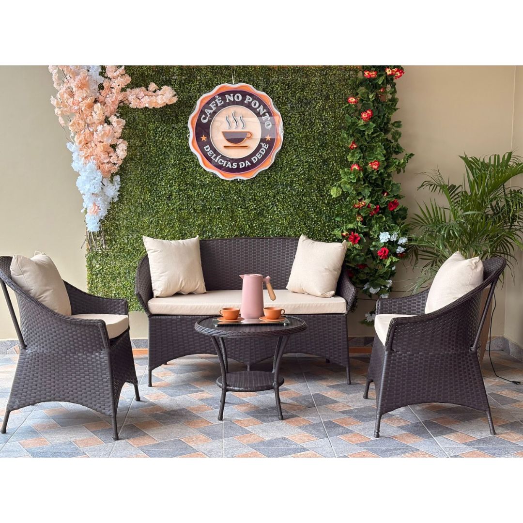 8 Conjunto Esplendor em fibra sintética com sofá 2 lugares, cadeiras e mesa de centro da Iguatu Móveis